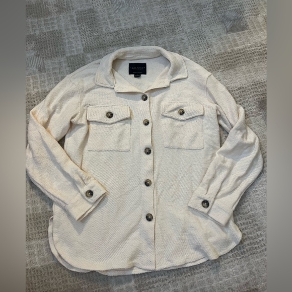 Sanctuary Jackets & Blazers - Sanctuary Cream Button-Up Shirt Jacket size Small